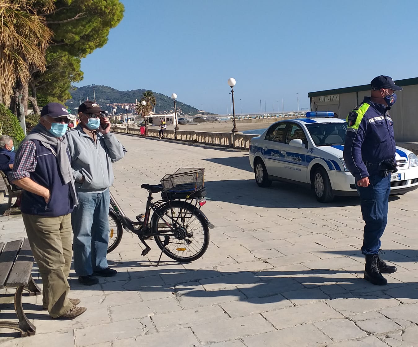 Polizia locale Diano Marina controlli residenze covid zone rosse furbetti_04