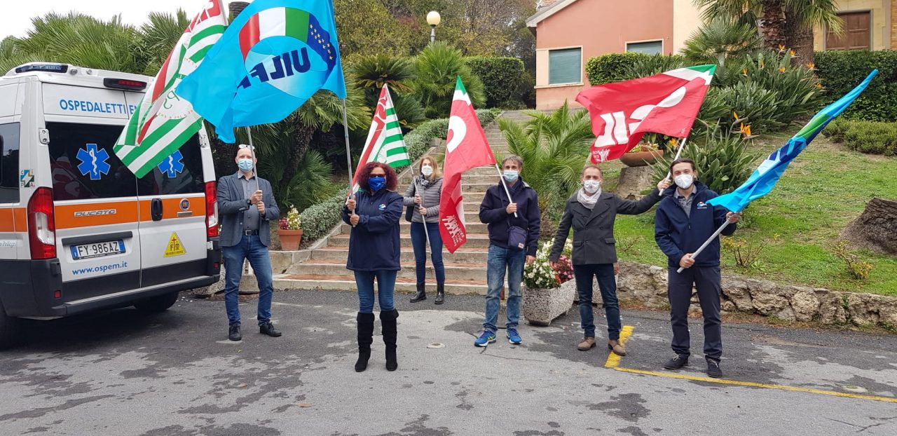 Sindacati in piazza a Villa Spinola per rivendicare i diritti del personale sanitario