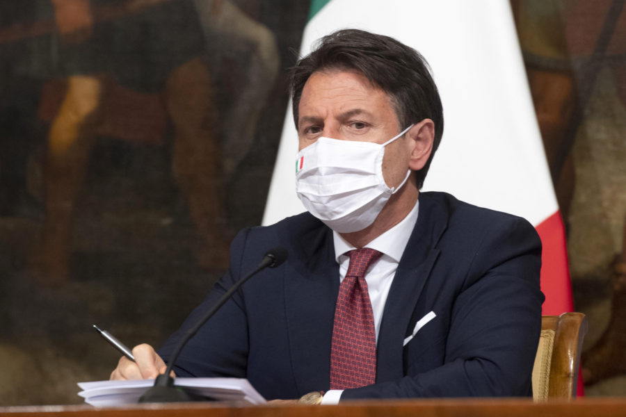 Ecco le nuove strette annunciate da Conte
