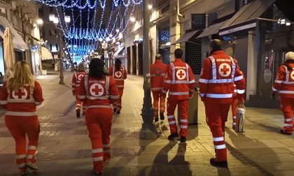 Volontariato, tra gli Angeli della Rossa in aiuto dei senzatetto anche il giovane Andrea di 16 anni