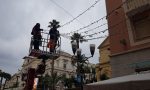 Aria di Natale, installazione delle luminarie in via Matteotti