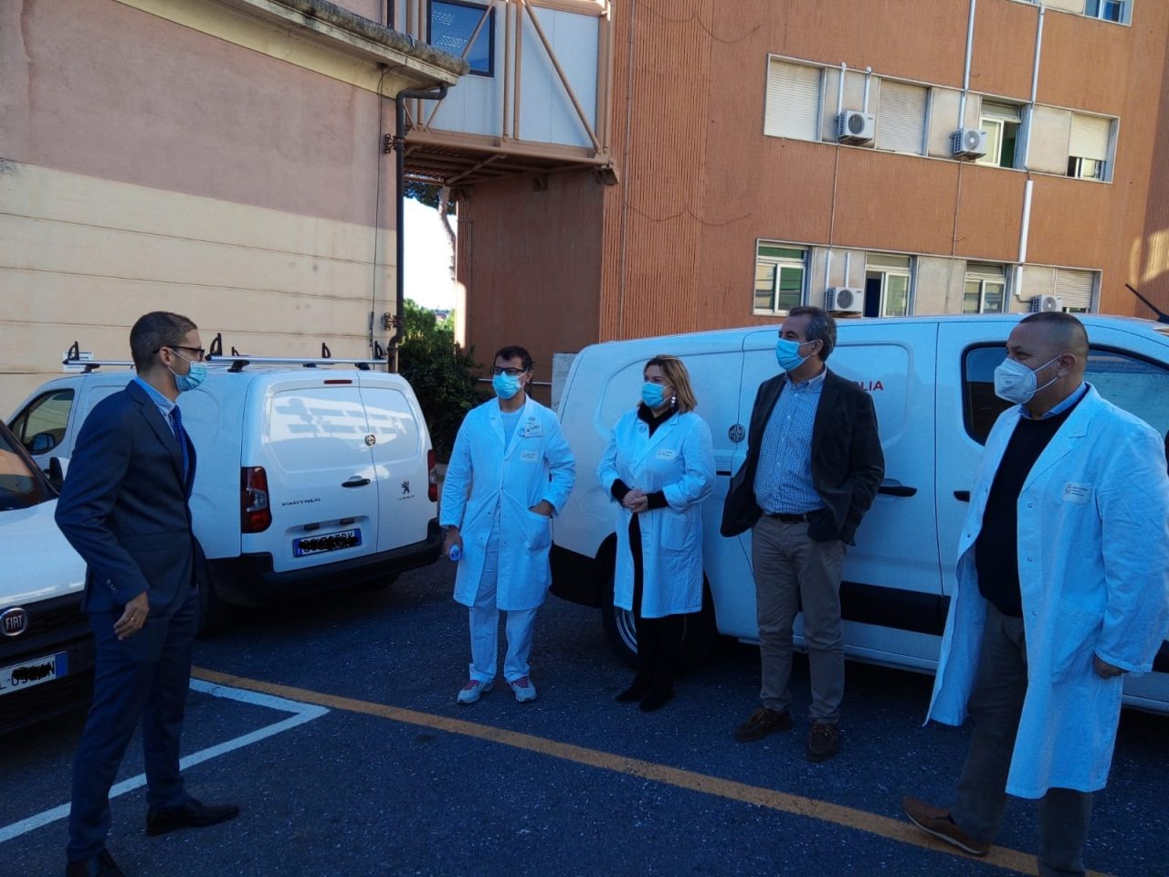 Pandori e panettoni in dono all’Ospedale Borea