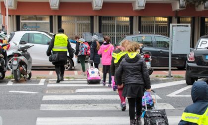 "Pedibus, andate a scuola a piedi" per una scuola educativa, ecologica e sicura