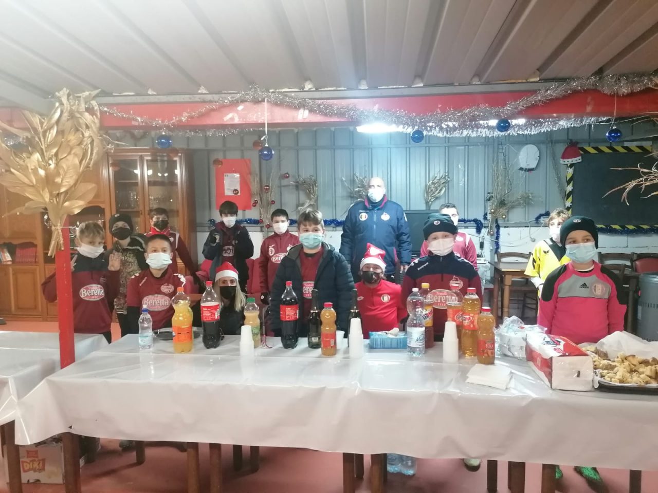 Un dono per i ragazzi della Polisportiva Vallecrosia Accademy
