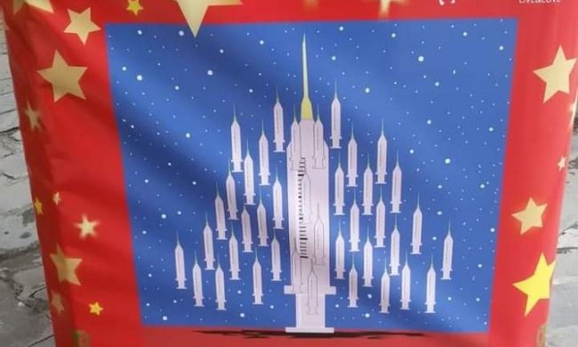 “L’albero di siringhe è disgustoso” Anche Realtà Popolare si scaglia contro la vignetta di Solinas