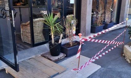 Disagi per i lavori in piazza della Stazione, il Comune di Bordighera replica al pub "Zio Frenk"