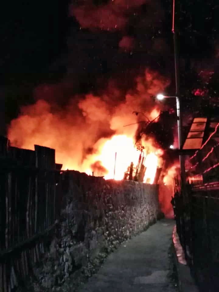 Incendio serra Ventimiglia via Nervia 2 fuoco_05