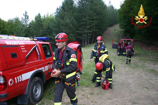 Minaccia il suicidio e si allontana da casa a Sanremo: 25enne trovata nel bosco