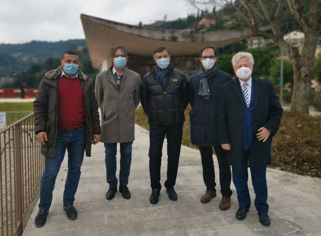 Meeting di sindaci per inaugurare il centro vaccini di Camporosso. Foto e Video
