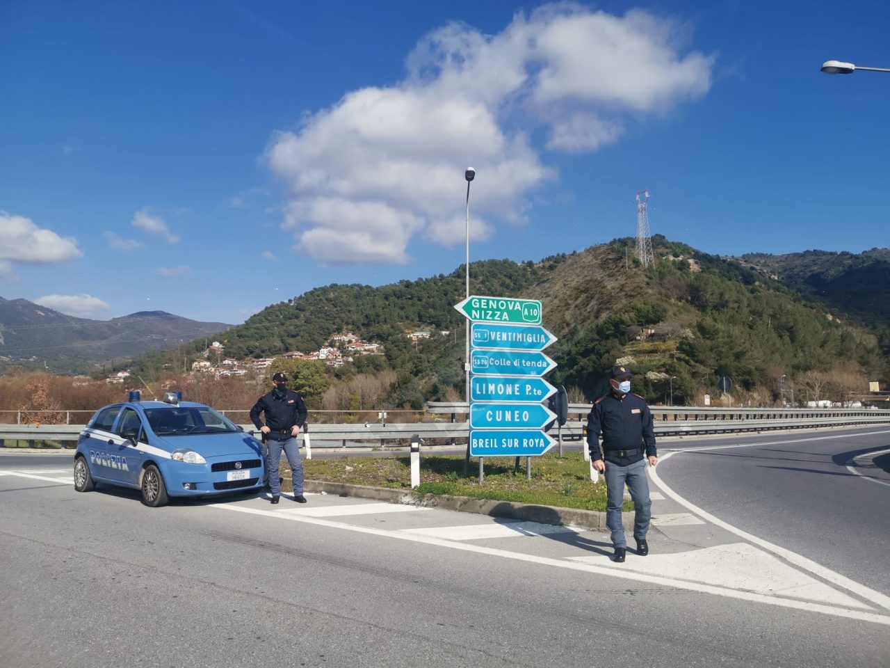 Positivo al Covid scappa da Parma per la Francia: migrante bloccato a Ventimiglia