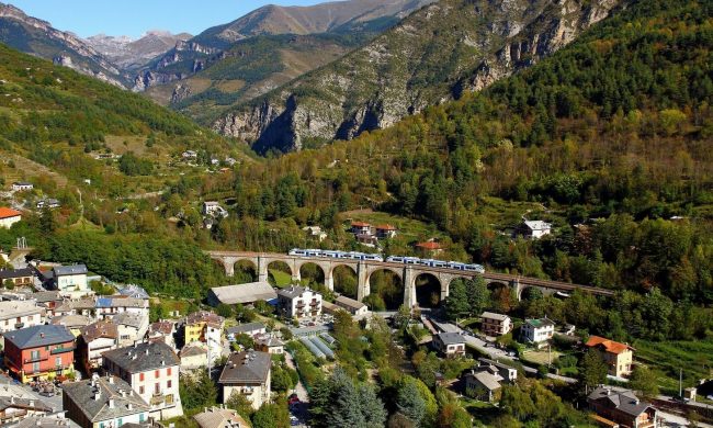 Scandalo Tg1 glorifica il terzo classificato e non cita la Ferrovia delle Meraviglie vincitore dei “Luoghi del cuore Fai”