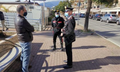 Controlli congiunti di carabinieri e polizia a Ventimiglia contro aperture di bar e ristoranti
