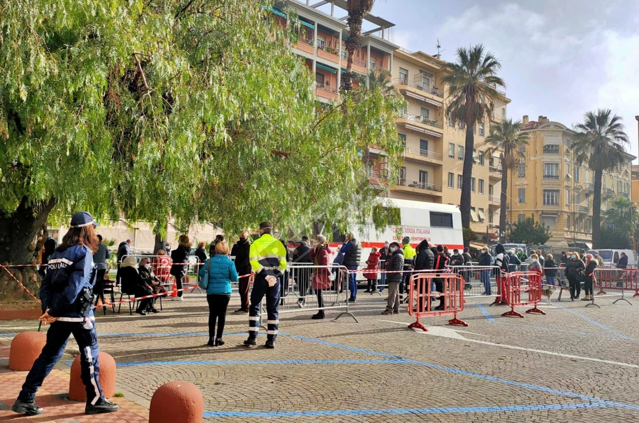 Tamponi gratuiti: sale a 14 il numero dei positivi asintomatici scoperti a Ventimiglia e Bordighera