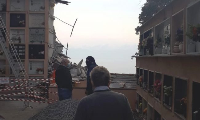 Crollo cimitero, rimossi i resti delle cappelle franate