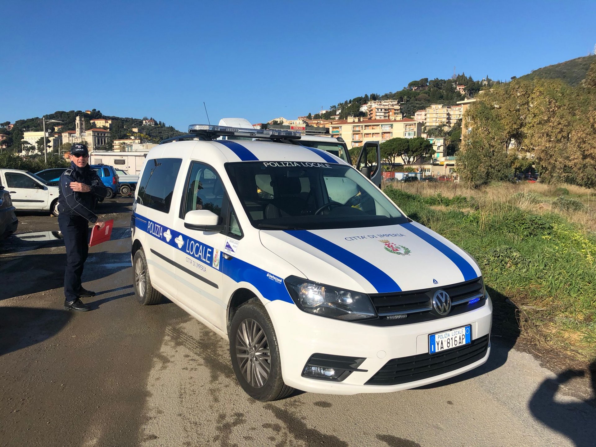 rimozione auto polizia municipale imperia 5