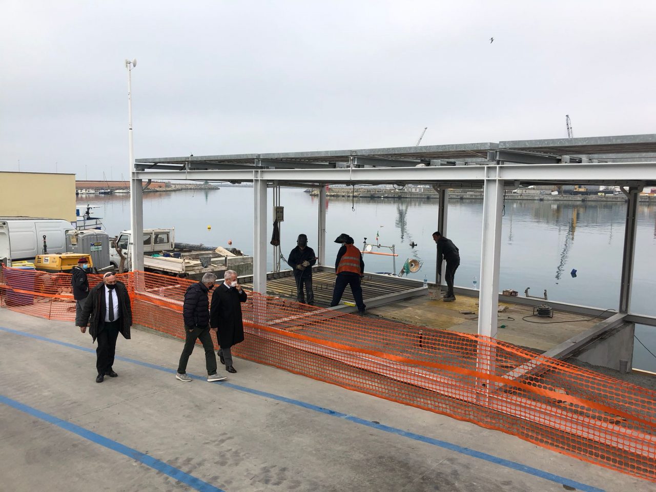 Sopralluogo del sindaco nel nuovo mercato del pesce
