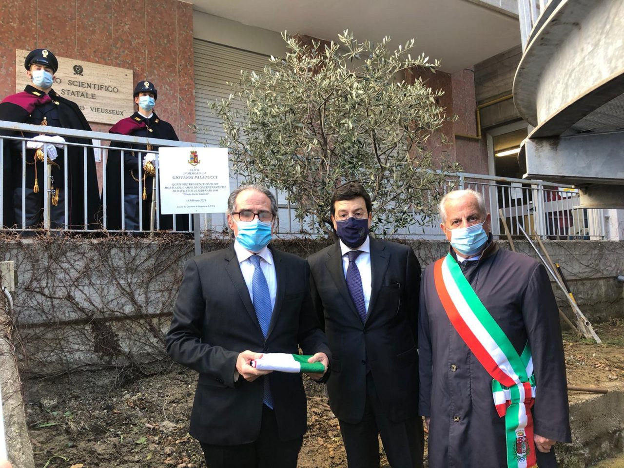 Un ulivo nel giardino del Vieusseux per commemorare Giovanni Palatucci morto a Dachau