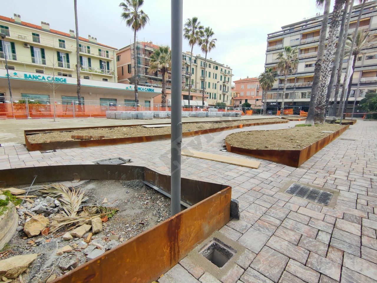 Lavori in piazza stazione: architetto smentito dall’avvocato per le accuse su Facebook a Bordighera