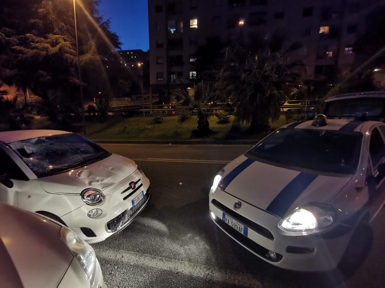 Morto l’uomo travolto da un’auto mentre attraversava la strada a Sanremo