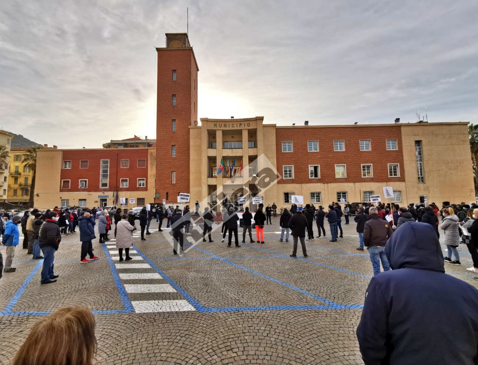 Manifestazioni ambulanti Ventimiglia mercato del venerdì marzo 2021_05