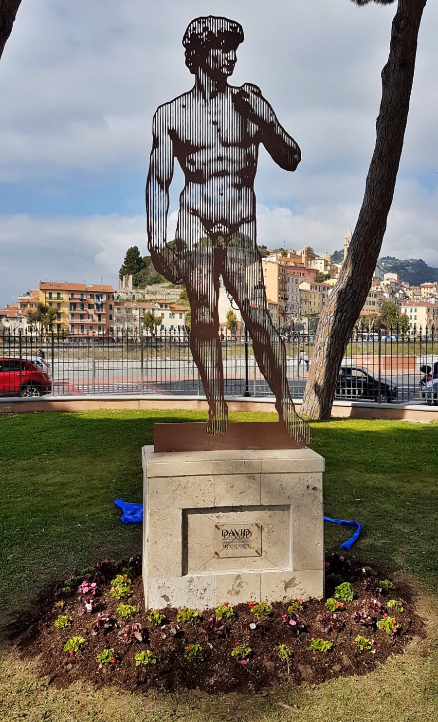 Statua David Michelangelo a Ventimiglia_03