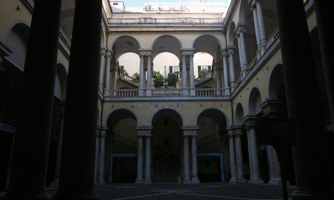 Esami e tesi falsate all’università di Genova denunciate 22 persone