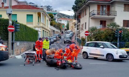 Scontro auto e moto sull'Aurelia a Ospedaletti, ferita una donna