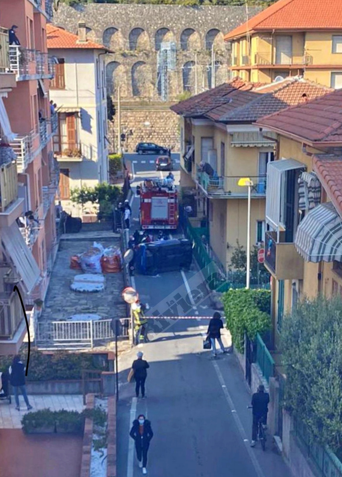 Incidente Ventimiglia auto cappottata via cabagni Baccini