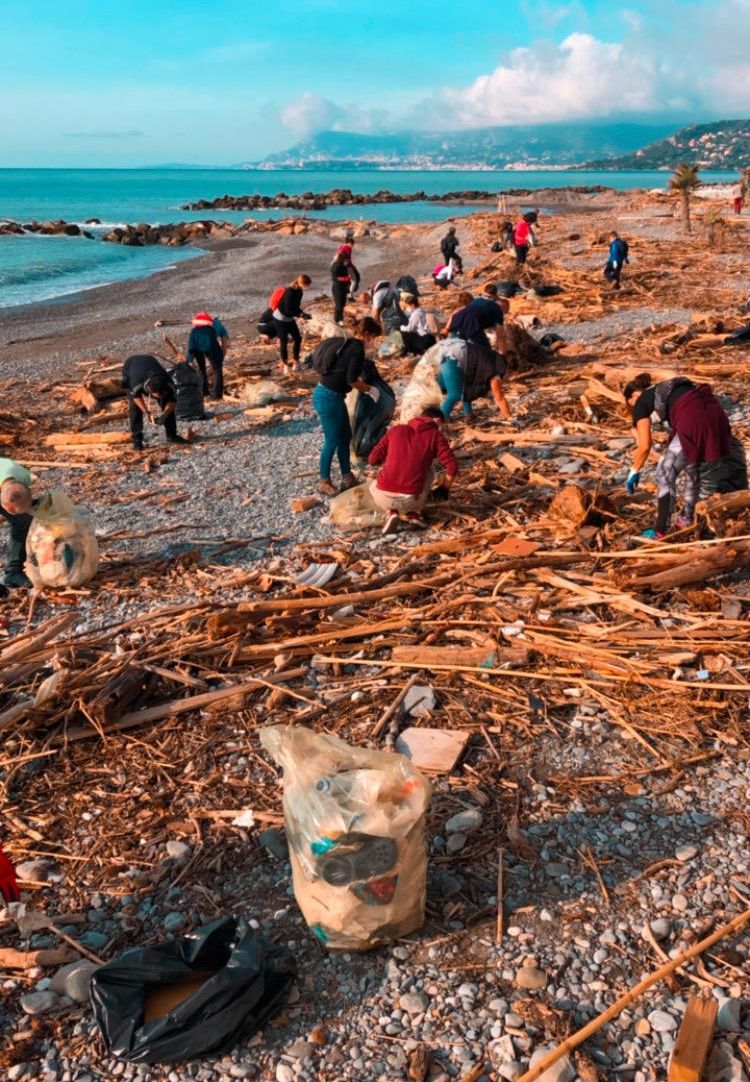 Pulizia spiagge Ventimiglia aprile 2021_02