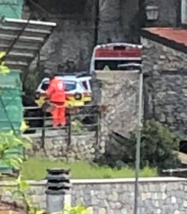 Uccide moglie e cane, il sindaco Basso: “Li ricordo a passeggio col cane”