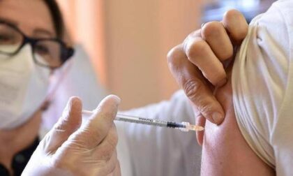 Vaccini, l’anticipo della prima dose