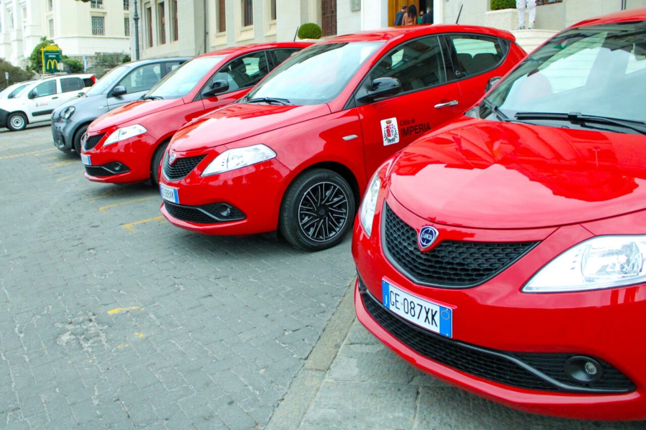 Presentato il nuovo parco auto del Comune