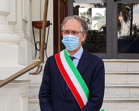 Provocazioni a forze dell’ordine. La solidarietà del sindaco Biancheri