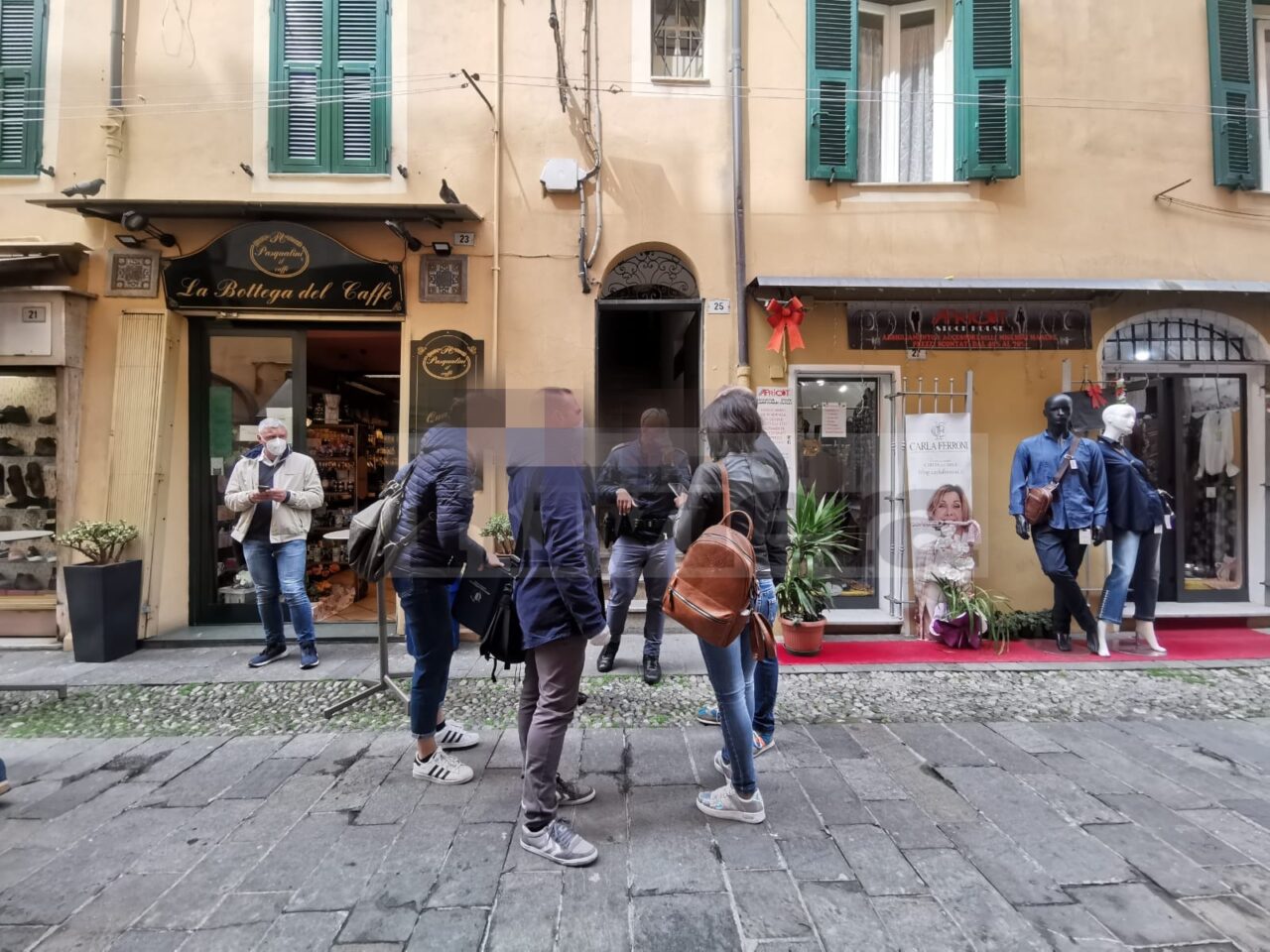 Neonato di un mese morto a Sanremo: la scoperta prima dell’allattamento