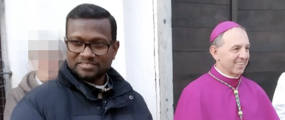 Morti per Covid in India i due fratelli di un parroco di Sanremo. Intervista