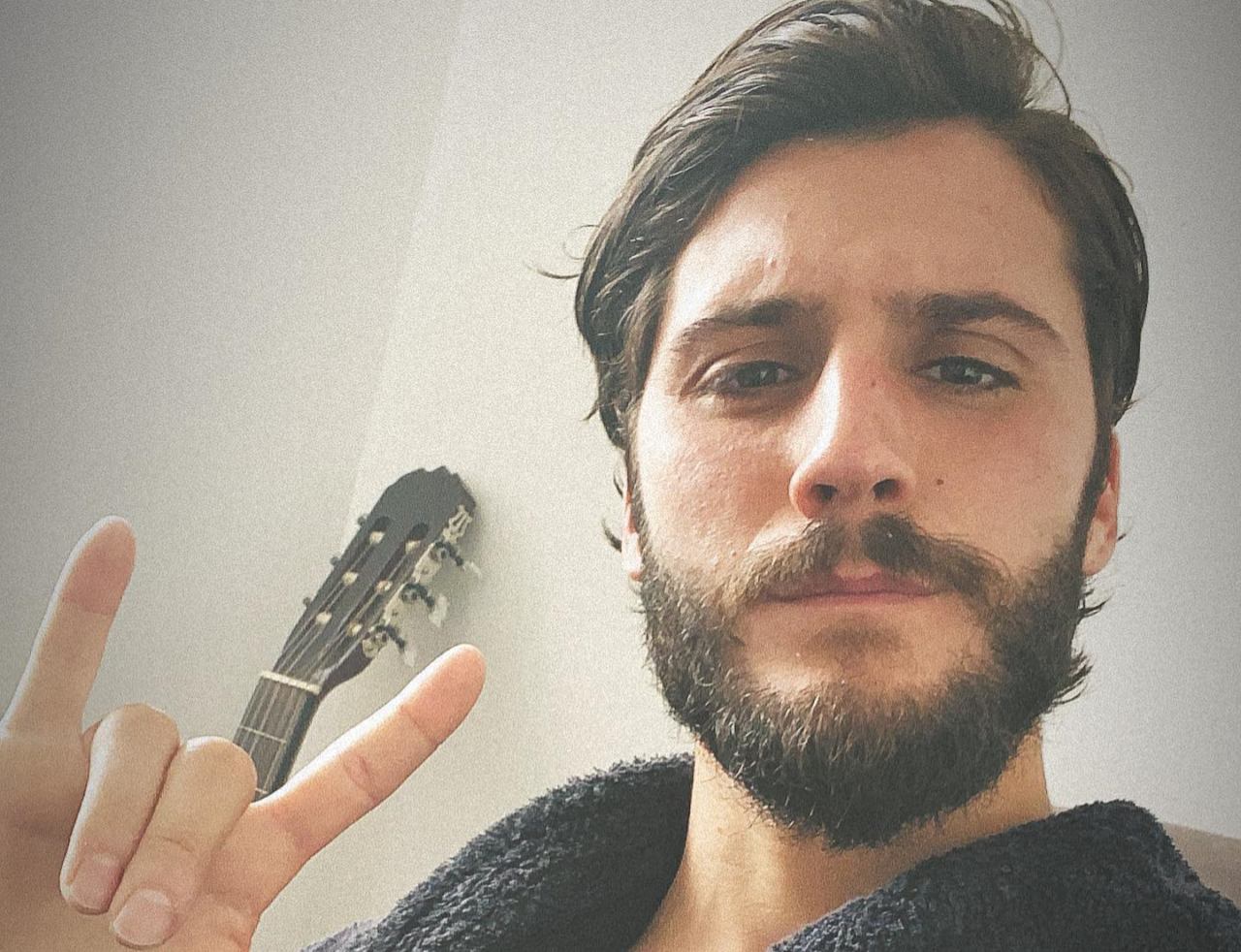 Il calciatore Gagliardi: “Prima foto da quando sono NEGATIVO! Giorni infernali”