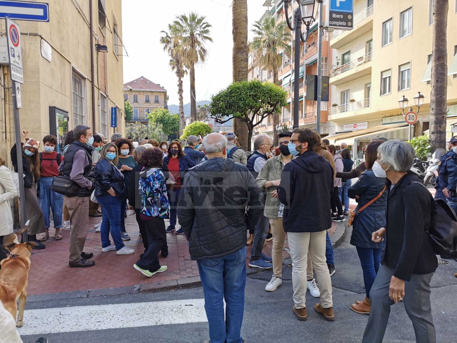 Moussa Balde flash mob migrante sprangate suicidio Cpr Torino