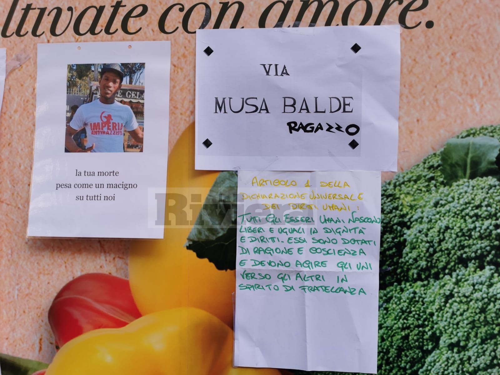 Moussa Balde flash mob migrante sprangate suicidio Cpr Torino_08