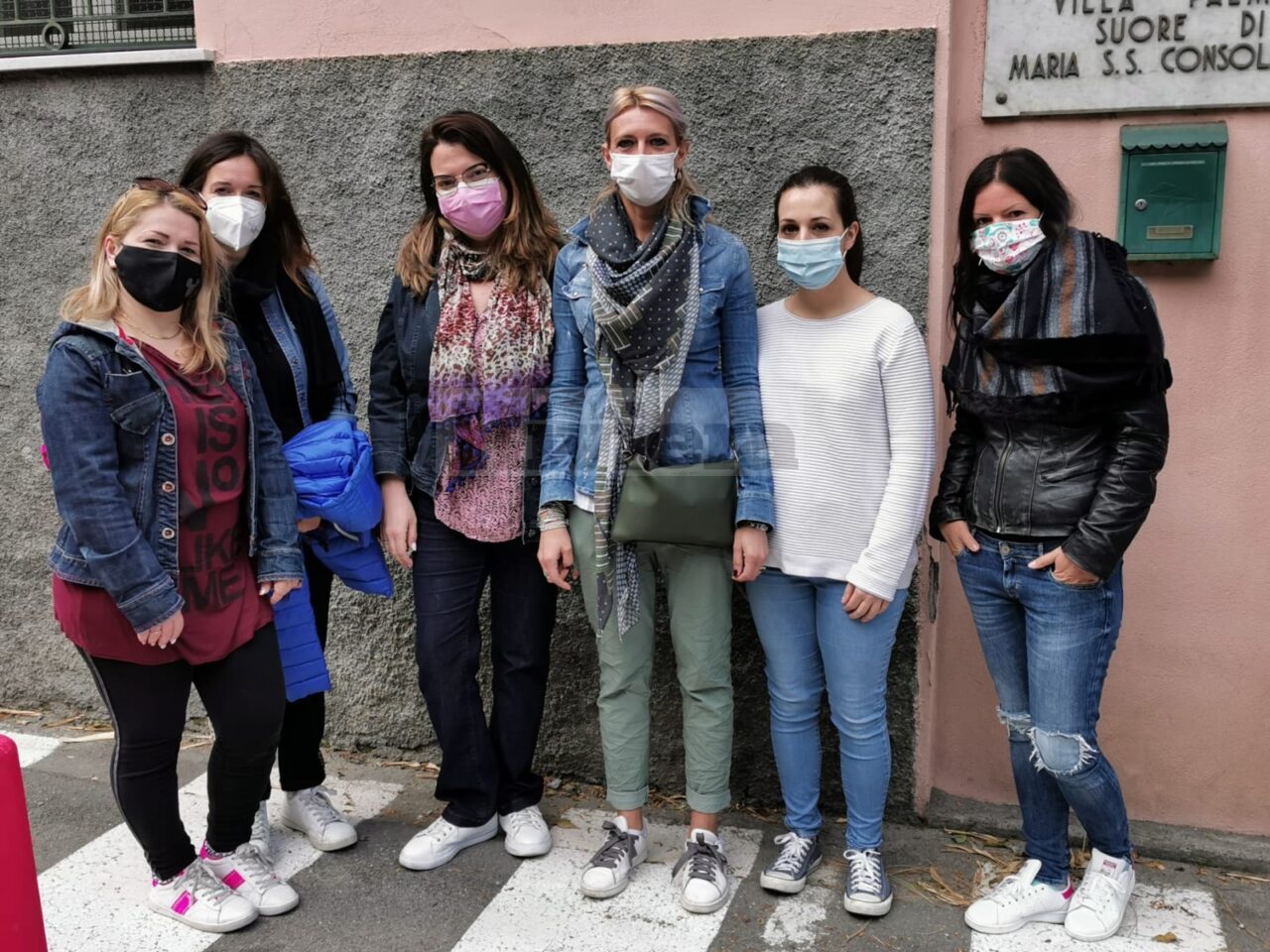Multe davanti a scuola, la protesta dei genitori a Bordighera: “Abbiate buon senso”