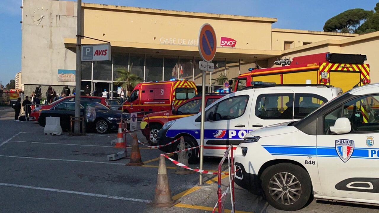 Persona investita e uccisa dal treno alla stazione di Mentone, traffico interrotto