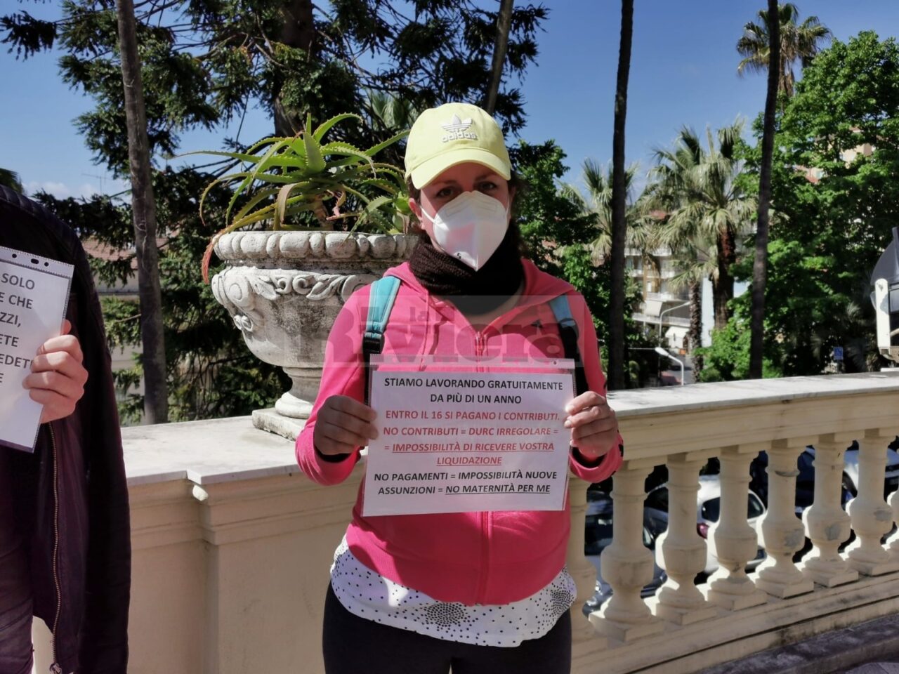 Imperia: “Sei mesi senza stipendio”, protesta davanti alla Prefettura della coop che gestisce i migranti