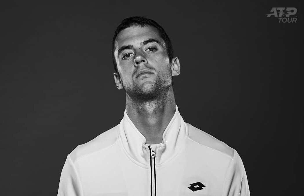 La storia drammatica di Laslo il prossimo avversario di Fabio Fognini. Papà e mamma persi in pochi anni