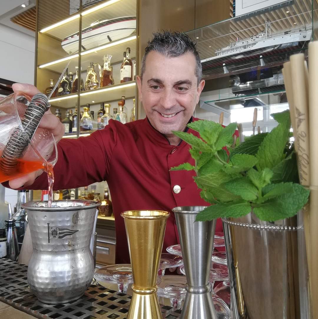 Morto improvvisamente a 47 anni il barman Alan Arrigo papà di due bambini