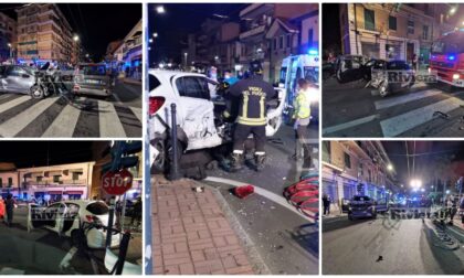 Schianto sull'Aurelia a Vallecrosia: 3 auto coinvolte e diversi feriti. Foto e video