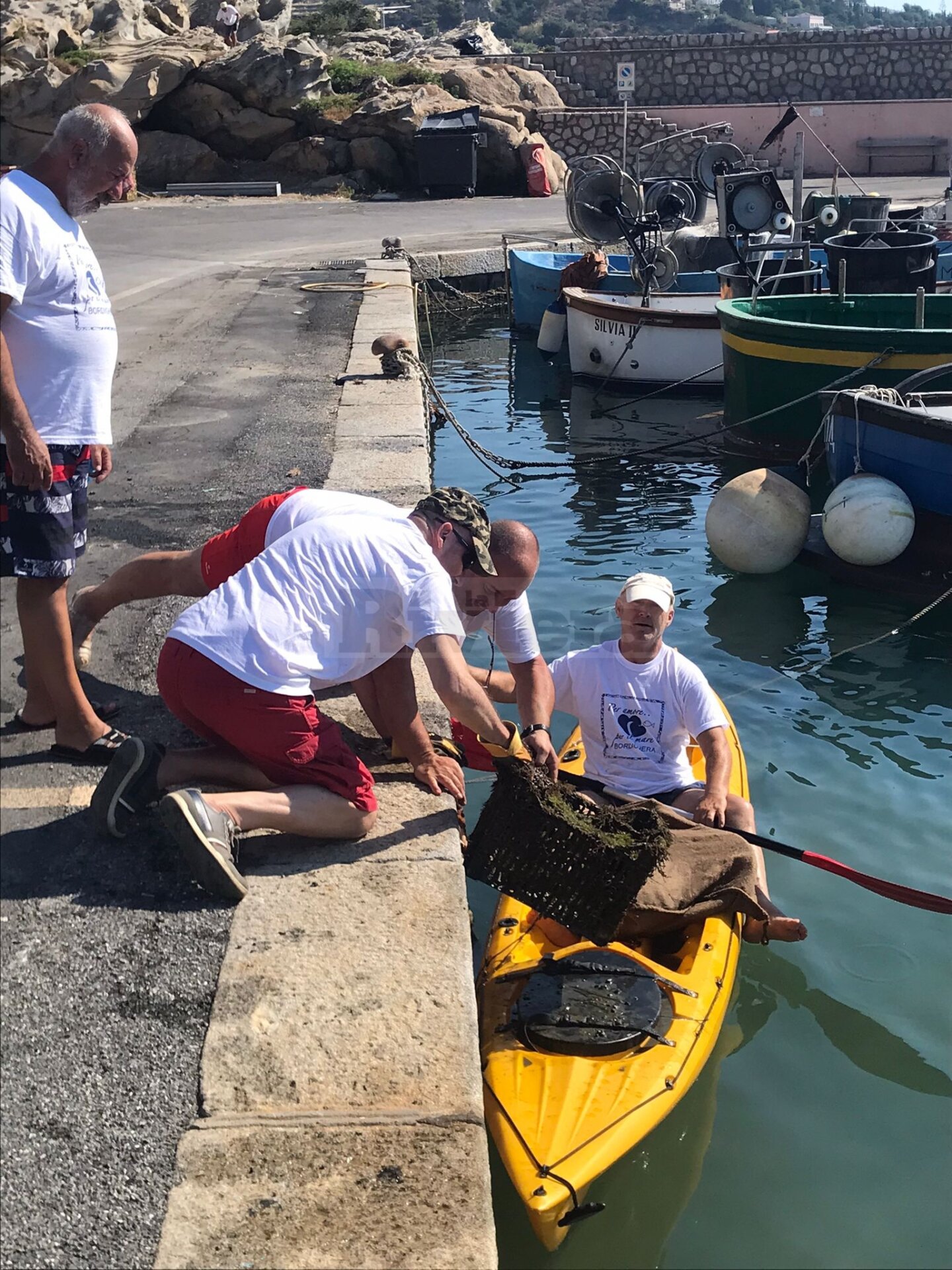 Pulizia porto di Bordighera 27 giugno 2021