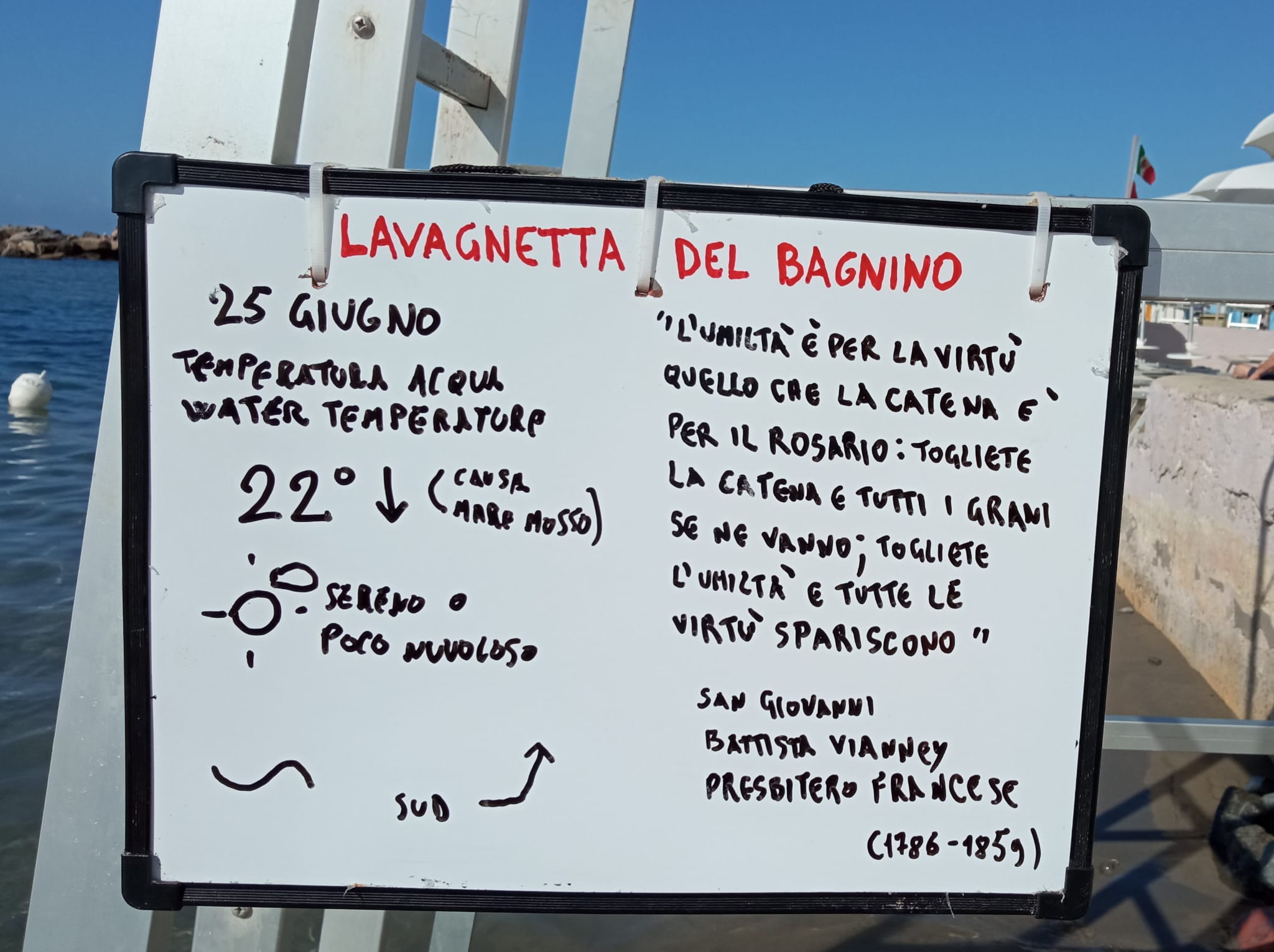 Lavagnetta del bagnino Bagni Nettuno Sanremo mare spiaggia