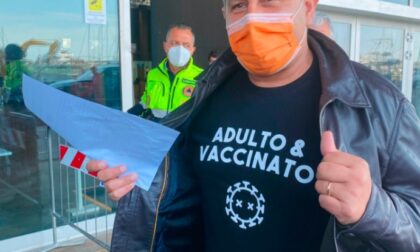 Toti si schiera con il green pass per la movida "Io mi sono vaccinato"