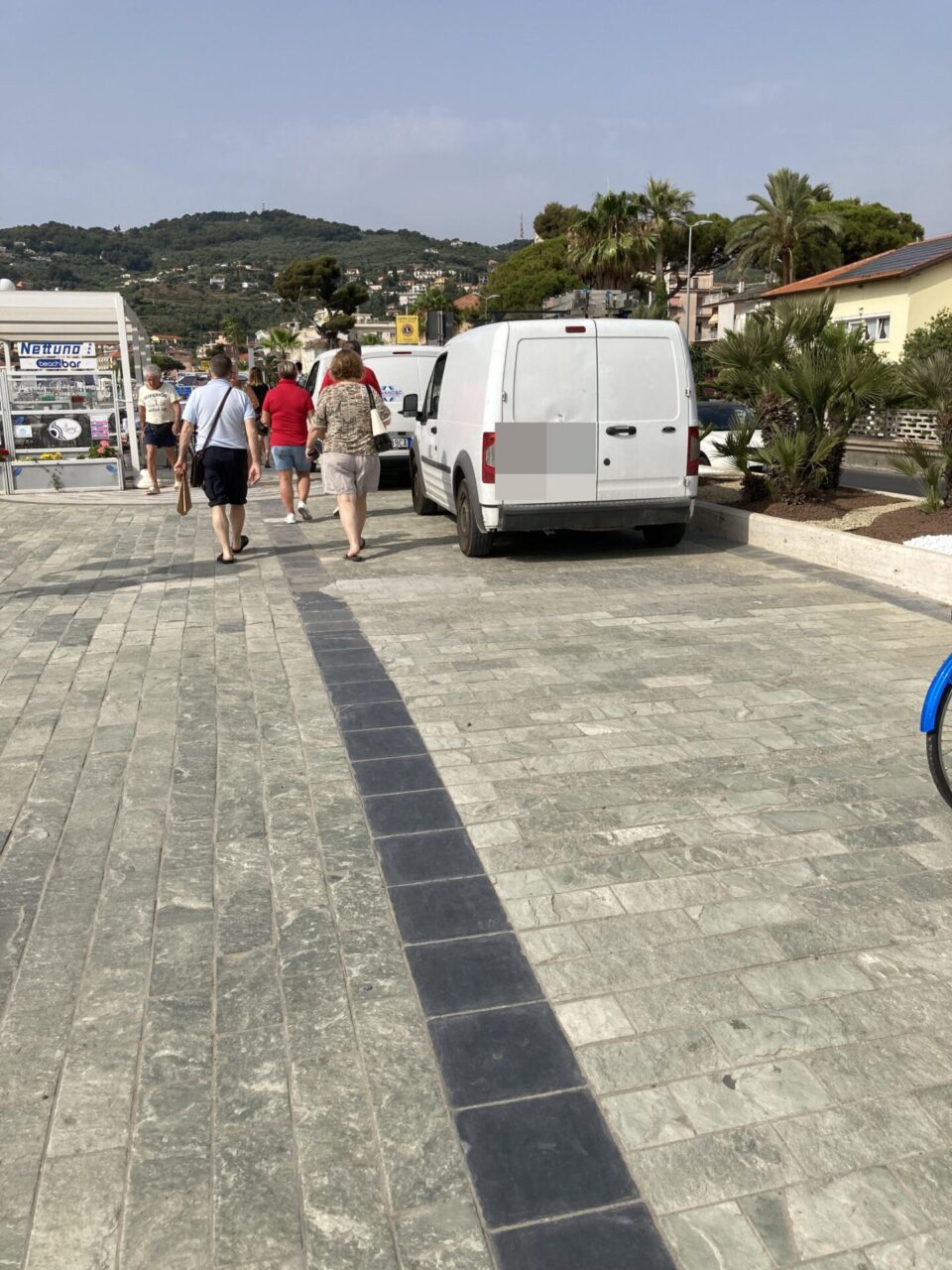Miasmi alla foce del Varcavello, operai al lavoro