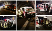 Schianto in galleria sull'A10: coinvolta anche un'ambulanza, 5 feriti gravi