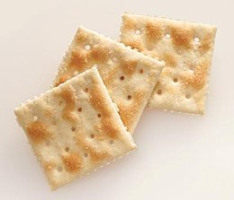 Corpi estranei nella farina, ecco i lotti di cracker ritirati